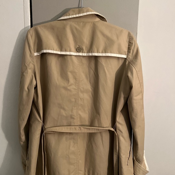 Classic Tan Double-Breasted Women's Coat size Large EUC - Picture 5 of 13
